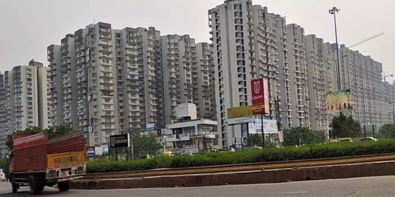 What to choose in Greater Noida West